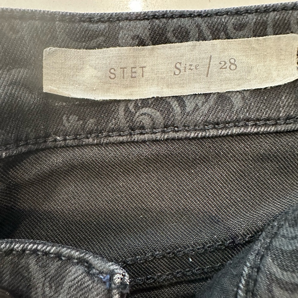 Women’s Pilcro and the Letterpress size 28 black embossed jeans - Picture 4 of 5